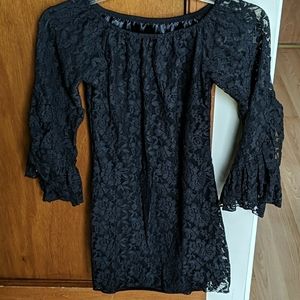 Off the shoulder lave dresa